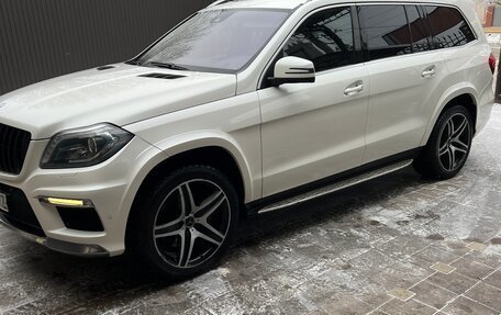 Mercedes-Benz GL-Класс, 2015 год, 3 290 000 рублей, 4 фотография