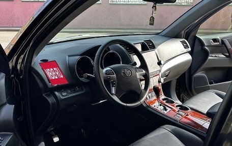 Toyota Highlander III, 2012 год, 2 150 000 рублей, 10 фотография