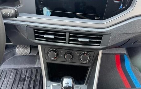 Volkswagen Polo, 2021 год, 1 300 000 рублей, 10 фотография