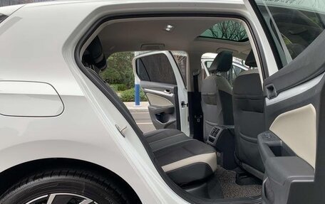 Volkswagen Golf VII, 2021 год, 2 000 000 рублей, 12 фотография