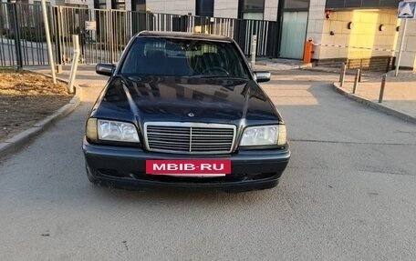 Mercedes-Benz C-Класс, 1997 год, 215 000 рублей, 4 фотография