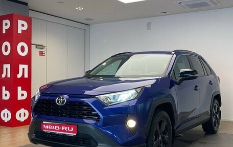Toyota RAV4, 2021 год, 3 955 000 рублей, 1 фотография