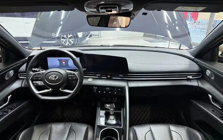 Hyundai Elantra, 2023 год, 1 677 757 рублей, 11 фотография