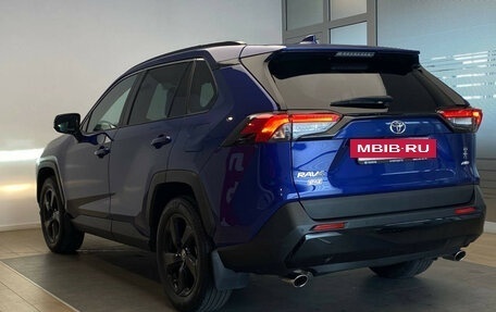 Toyota RAV4, 2021 год, 3 955 000 рублей, 6 фотография