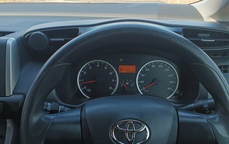 Toyota Wish II, 2013 год, 1 250 000 рублей, 16 фотография