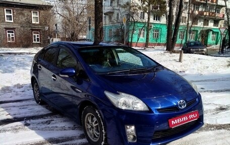 Toyota Prius, 2011 год, 925 000 рублей, 2 фотография
