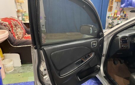 Toyota Avensis III рестайлинг, 2001 год, 8 фотография