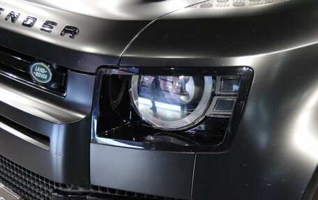 Land Rover Defender II, 2021 год, 7 350 000 рублей, 8 фотография