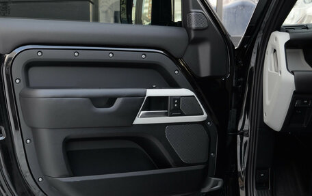 Land Rover Defender II, 2021 год, 7 350 000 рублей, 23 фотография