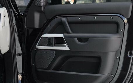 Land Rover Defender II, 2021 год, 7 350 000 рублей, 33 фотография