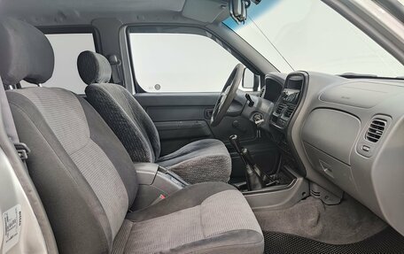 Nissan NP300, 2012 год, 990 000 рублей, 19 фотография