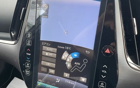 Toyota Prius IV XW50, 2018 год, 2 250 000 рублей, 16 фотография