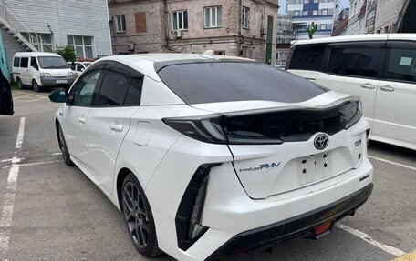 Toyota Prius IV XW50, 2018 год, 2 250 000 рублей, 11 фотография