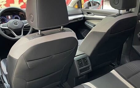 Volkswagen Golf VIII, 2022 год, 1 820 000 рублей, 7 фотография