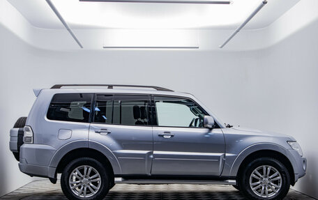 Mitsubishi Pajero IV, 2011 год, 2 240 000 рублей, 6 фотография