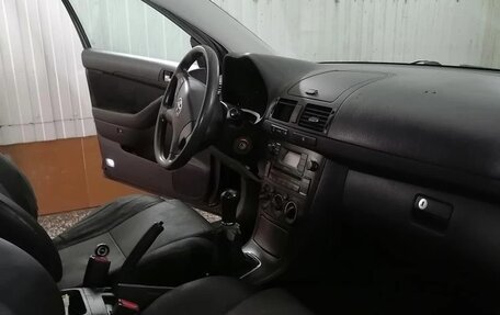 Toyota Avensis III рестайлинг, 2008 год, 600 000 рублей, 7 фотография