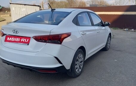 Hyundai Solaris II рестайлинг, 2021 год, 1 500 000 рублей, 6 фотография