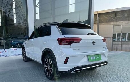 Volkswagen T-Roc I, 2022 год, 2 073 978 рублей, 6 фотография