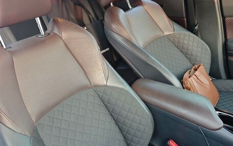 Toyota C-HR I рестайлинг, 2018 год, 2 000 000 рублей, 4 фотография