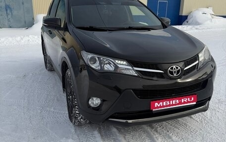 Toyota RAV4, 2015 год, 2 150 000 рублей, 3 фотография