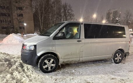 Volkswagen Transporter T5 рестайлинг, 2013 год, 1 700 000 рублей, 3 фотография