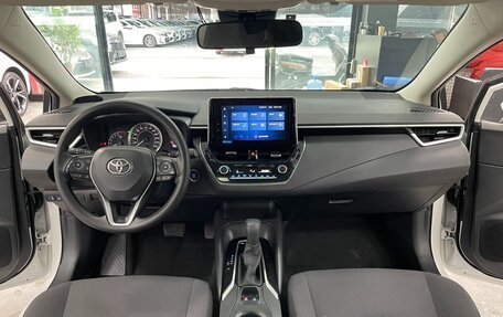 Toyota Corolla, 2022 год, 1 345 000 рублей, 8 фотография