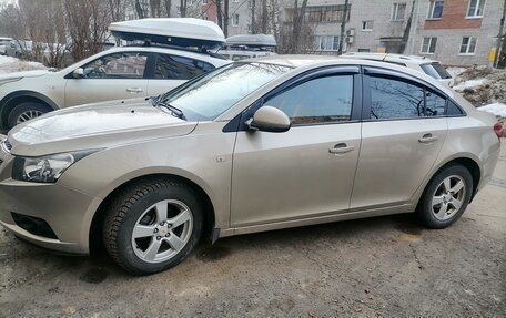 Chevrolet Cruze II, 2011 год, 920 000 рублей, 3 фотография