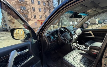 Toyota Land Cruiser 200, 2017 год, 5 499 000 рублей, 10 фотография