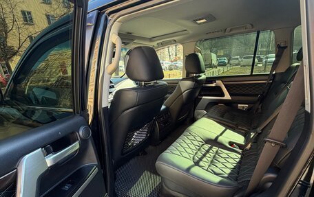 Toyota Land Cruiser 200, 2017 год, 5 499 000 рублей, 9 фотография