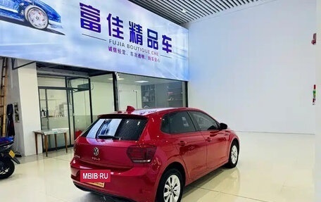 Volkswagen Polo, 2021 год, 989 000 рублей, 4 фотография