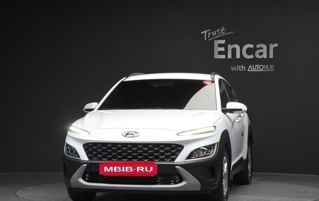 Hyundai Kona I, 2021 год, 2 420 000 рублей, 3 фотография