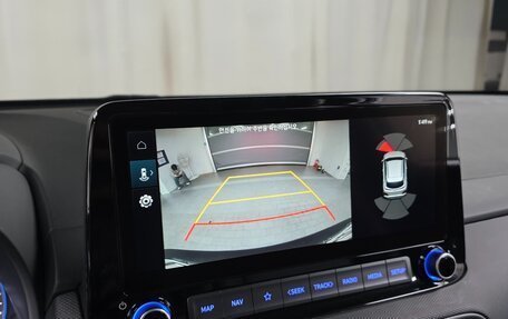 Hyundai Kona I, 2021 год, 2 420 000 рублей, 17 фотография