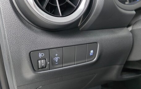 Hyundai Kona I, 2021 год, 2 420 000 рублей, 15 фотография