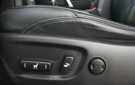 Toyota Land Cruiser Prado 150 рестайлинг 2, 2018 год, 4 175 000 рублей, 17 фотография