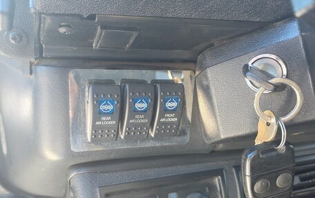 Land Rover Defender I, 2005 год, 3 100 000 рублей, 10 фотография