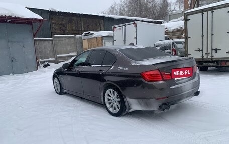 BMW 5 серия, 2011 год, 2 650 000 рублей, 16 фотография