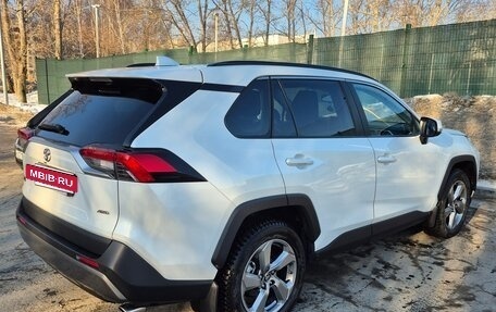 Toyota RAV4, 2020 год, 3 750 000 рублей, 3 фотография