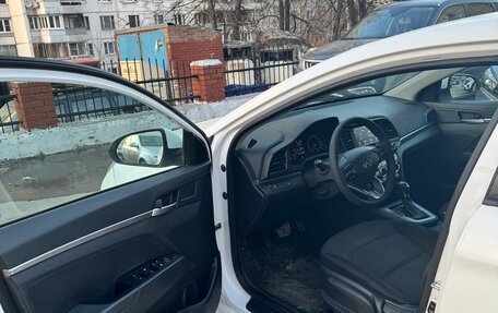 Hyundai Elantra VI рестайлинг, 2019 год, 1 100 000 рублей, 5 фотография