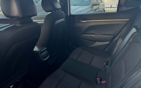 Hyundai Elantra VI рестайлинг, 2019 год, 1 100 000 рублей, 7 фотография