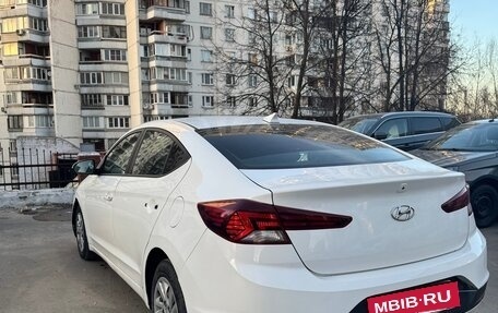 Hyundai Elantra VI рестайлинг, 2019 год, 1 100 000 рублей, 3 фотография