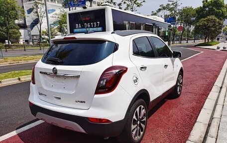 Buick Encore I, 2020 год, 1 350 000 рублей, 6 фотография