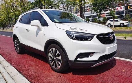 Buick Encore I, 2020 год, 1 350 000 рублей, 3 фотография