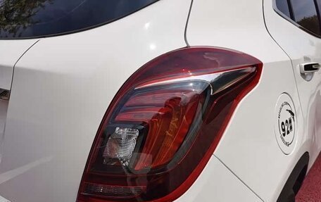 Buick Encore I, 2020 год, 1 350 000 рублей, 13 фотография