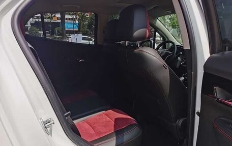 Buick Encore I, 2020 год, 1 350 000 рублей, 12 фотография