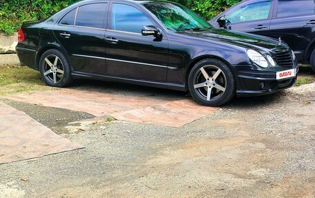 Mercedes-Benz E-Класс, 2004 год, 700 000 рублей, 9 фотография