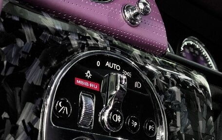 Rolls-Royce Cullinan, 2021 год, 45 000 000 рублей, 6 фотография