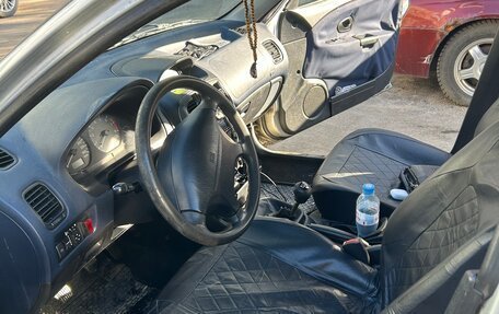 Mitsubishi Carisma I, 2002 год, 210 000 рублей, 3 фотография