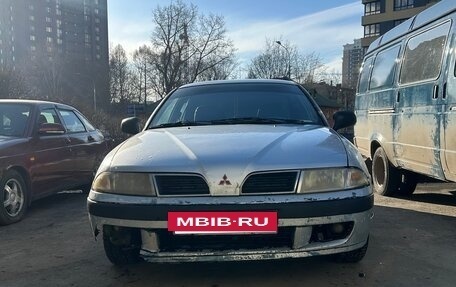 Mitsubishi Carisma I, 2002 год, 210 000 рублей, 11 фотография