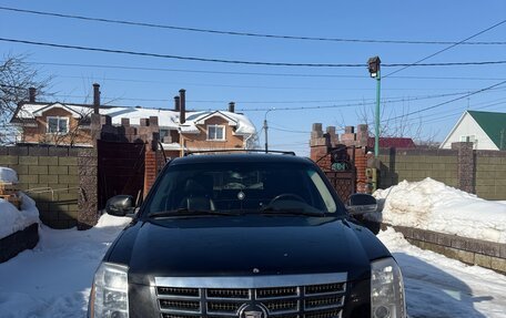 Cadillac Escalade III, 2011 год, 2 250 000 рублей, 2 фотография
