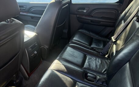 Cadillac Escalade III, 2011 год, 2 250 000 рублей, 12 фотография